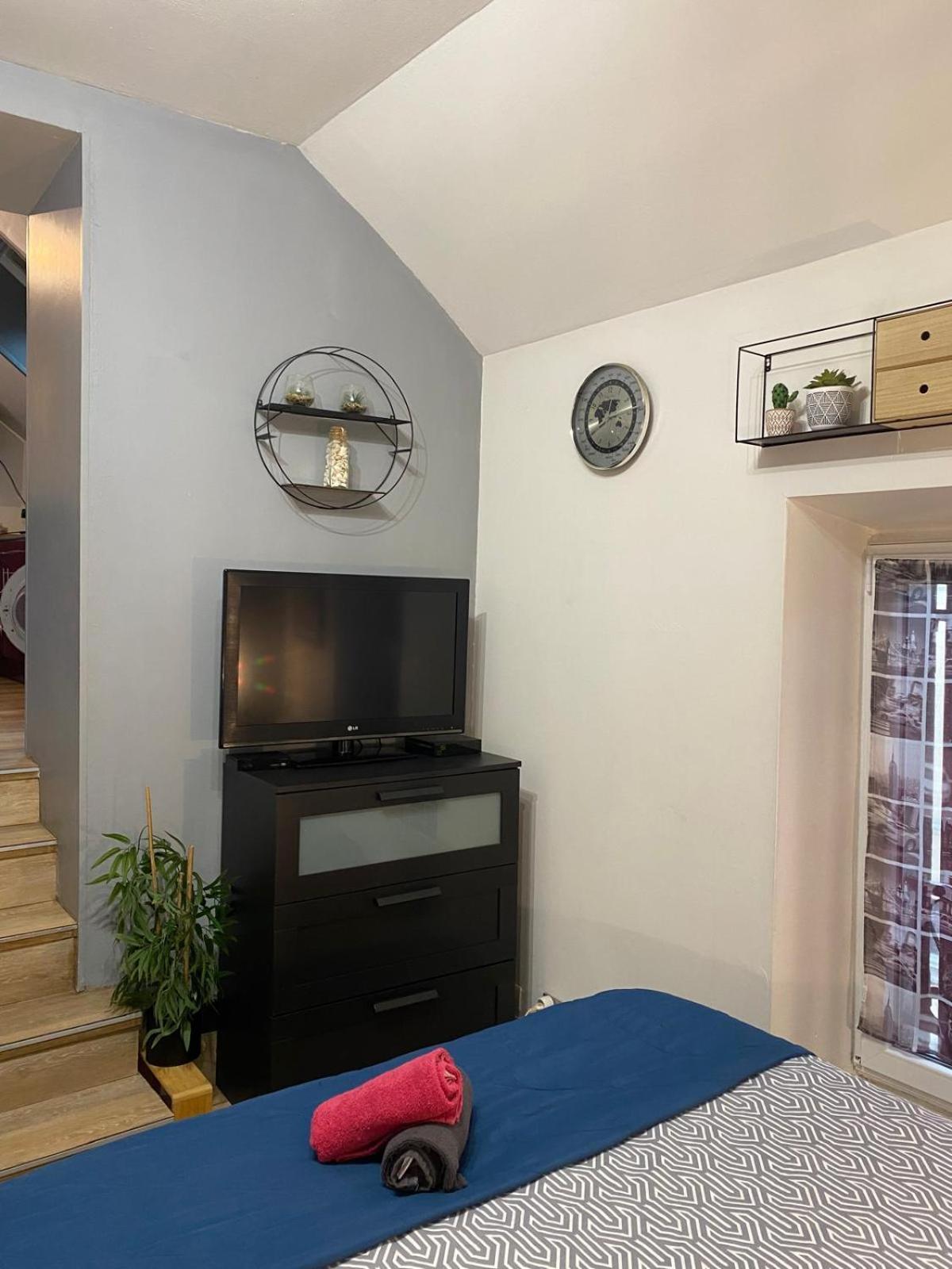 F1 Meuble Et Confortable En Coeur De Ville Longjumeau Eksteriør billede